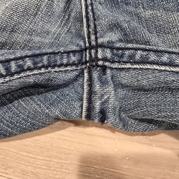 Rock Revival Patti Capri Low Rise Size 28 Inseam 18.5 Medium Wash Distressed. - Picture 13 of 13